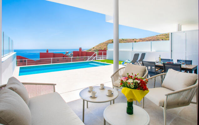 Collection View Free Spa & Padel - Photo 1