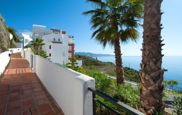 Sea Front - Photo 20