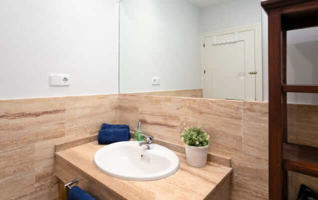 First Line Marbella Beach - Photo 25