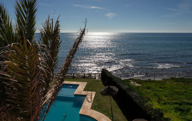 First Line Marbella Beach - Photo 39